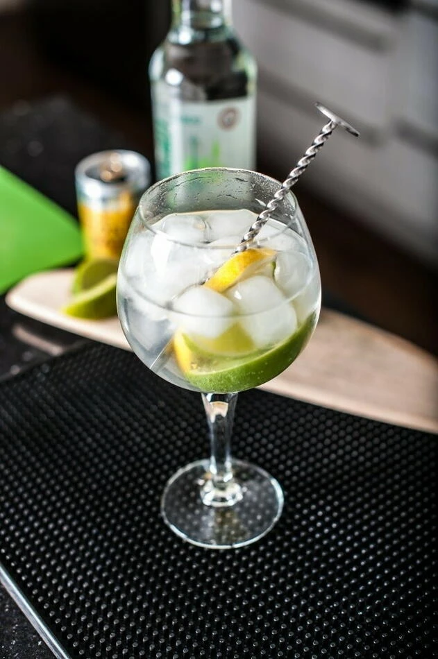 G & T cocktailskje i rustfritt stål BTBL3664 by Beaumont color Silver
