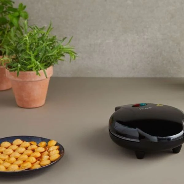 Hâws WM1000 Amager Bubble Waffel Maker 1000W 30-WM1000 by Hâws color Svart