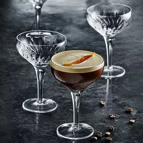 Luigi Bormioli Mixology Coupe Glass 22,5 cl 94500103 by Luigi Borm color Svart
