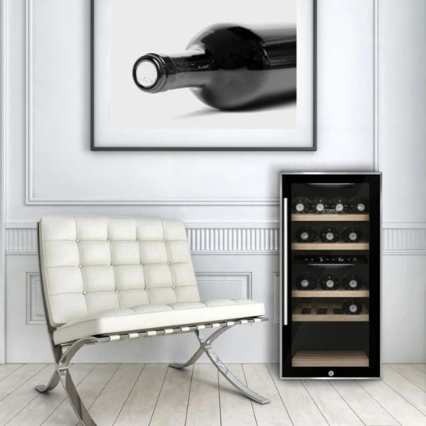 Caso WineComfort 24 Black vinskap CS644 by CASO color Svart