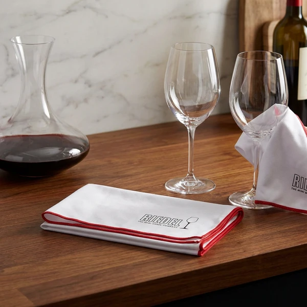 Riedel Pusseklut 986098 by Riedel color Svart