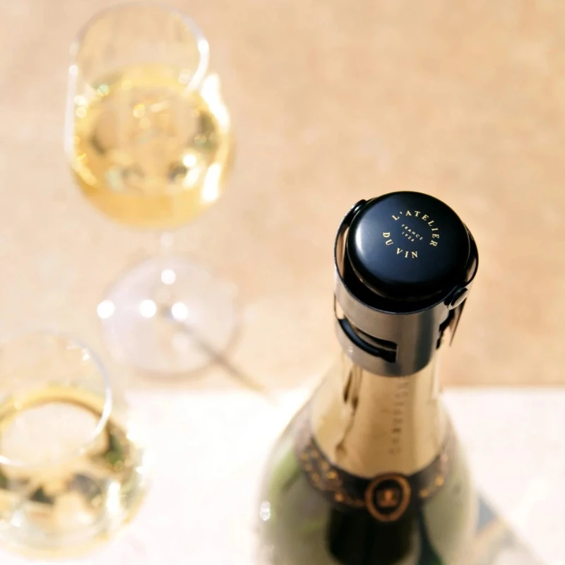 Bouchon Gard'Bulles Métal – champagnestopper 95681 by L'Atelier du Vin color Svart