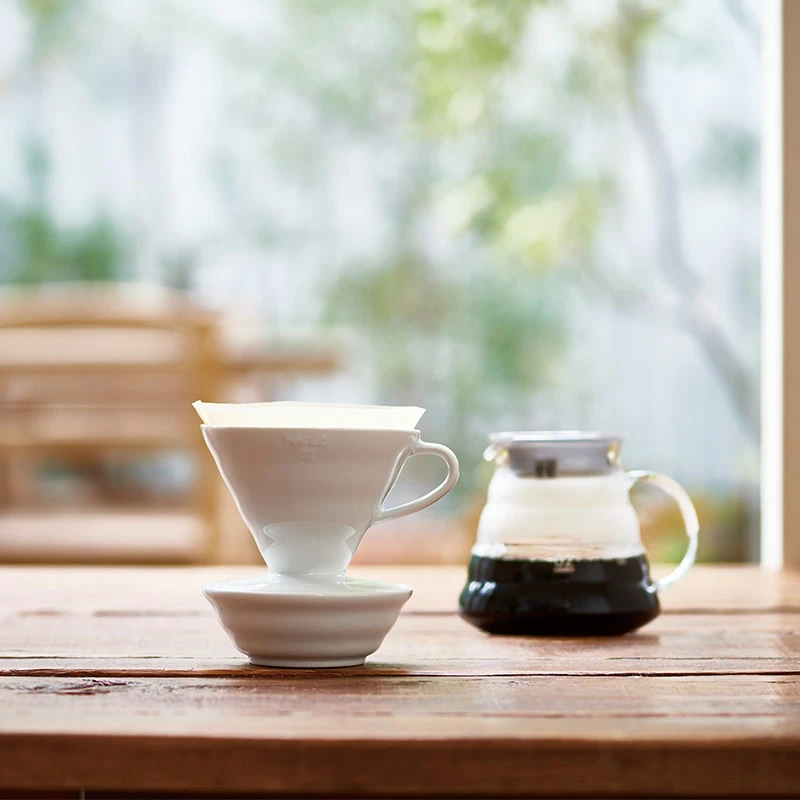 V60 Dryppebakke Keramisk Hvit - Hario DT-1W by Hario color Svart
