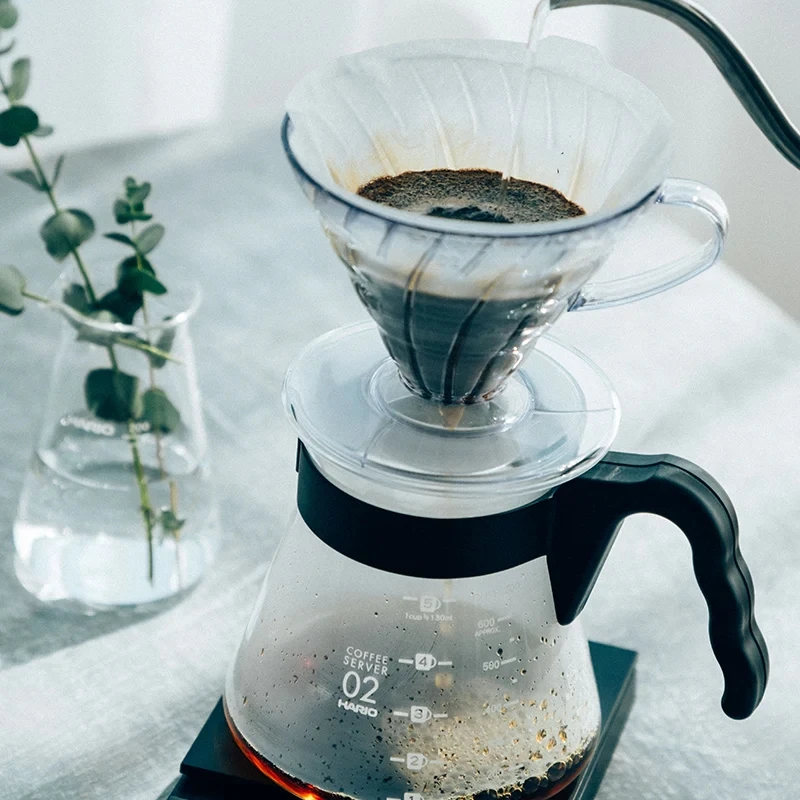 V60 Kaffefilter og serveringssett - Hario VCDS-02-B-EU by Hario color Svart