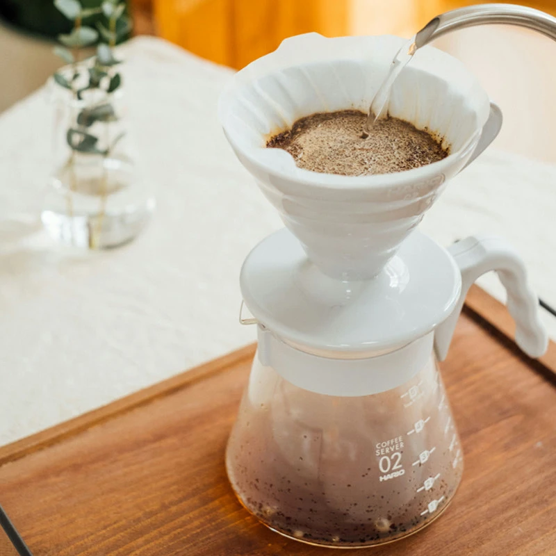 V60 Kaffeserver 02 sett / Lys grå - Hario VCSD-02-PGR by Hario color Svart