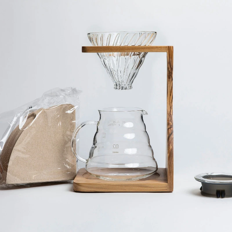 V60 Oliventre Stand-sett - Hario VSS-1206-OV by Hario color Svart