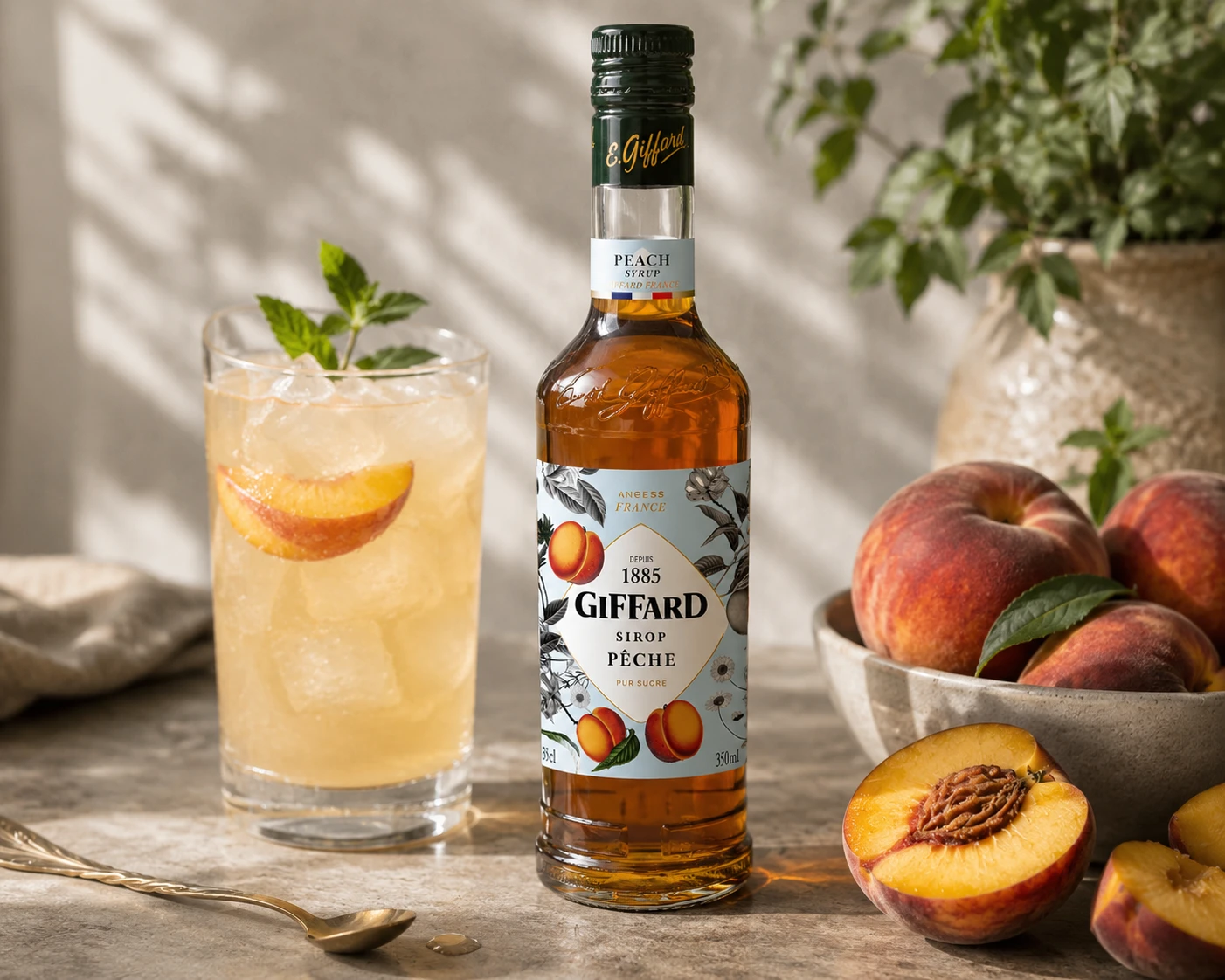 Giffard Syrup Fersken FL 35 17-1010866 by GIFFARD color Svart