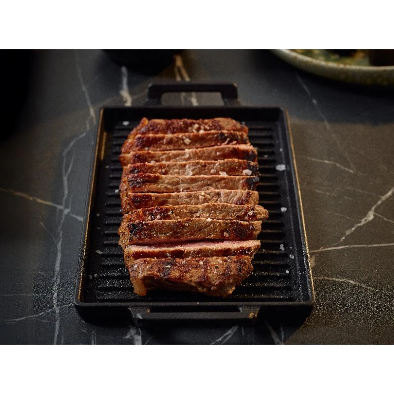 GenWare Cast Iron Panne 21,5 x 15 cm C2215 by Genware color Svart