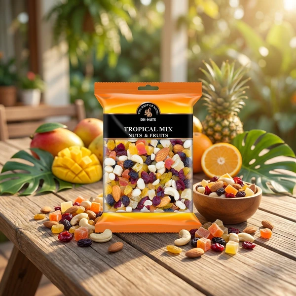 Dknuts Tropical Mix Nøtter & Frukt 0,35 kg 106D by DK-NUTS color Svart
