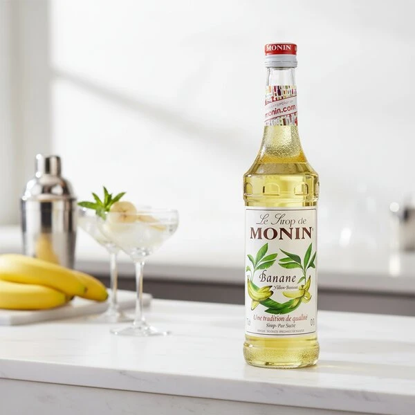 Monin Sirup Gul Banan / Gul Banan FL 70 61028 by MONIN color Svart