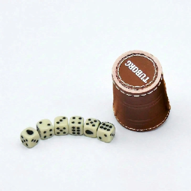 Terningbeger m/6 terninger "Tuborg" 801911 by TUBORG color Svart