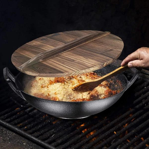 Støpejernswok med trelokk Ø36 cm 30-WOK1014-3 by Hâws color Svart