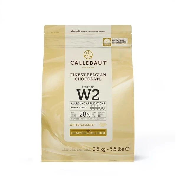 Hvite overtrekkssjokoladeknapper 28% Barry Callebaut 2.5KG 251992 by Barry Callebaut color Svart