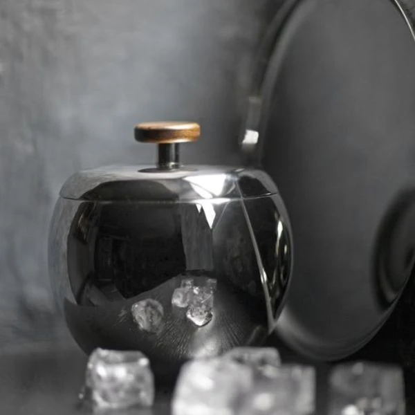 Kay Bojesen Iskjøler 1,5 L kb431 by KAY BOJESEN color Svart