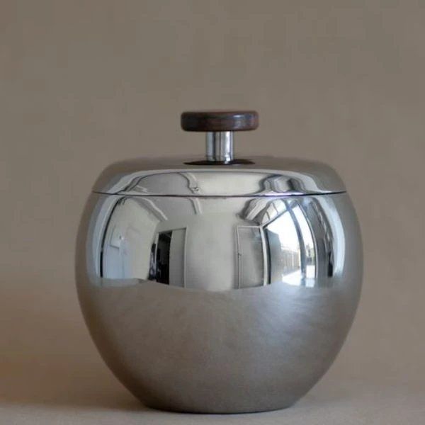 Kay Bojesen Iskjøler 1,5 L kb431 by KAY BOJESEN color Svart