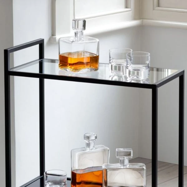 Whiskykaraffel Cask Kvadrat LSA 1L LKC04 by LSA INTERNATIONAL color Svart