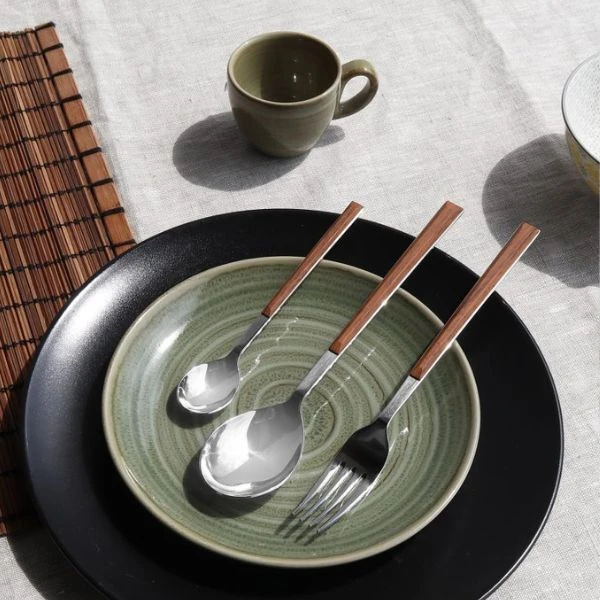 Bestikksett 24 deler Sushi Queen Mahogany Pintinox 471301 by PINTINOX color Svart