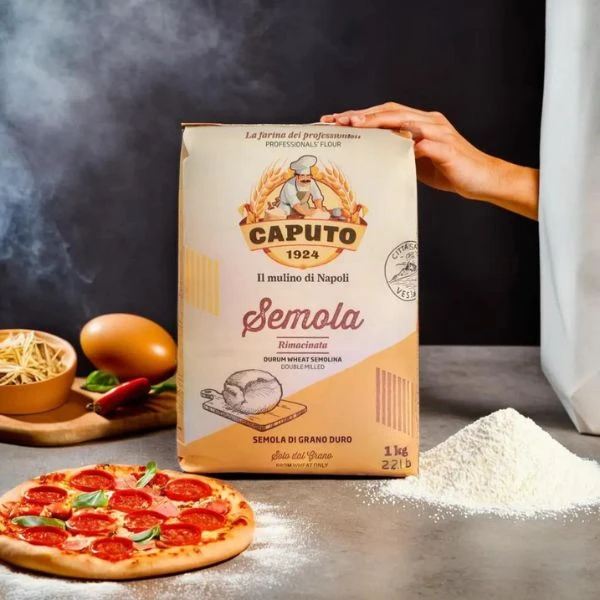 Caputo Semola Pizzamel 1 kg 11386 by Caputo color Svart
