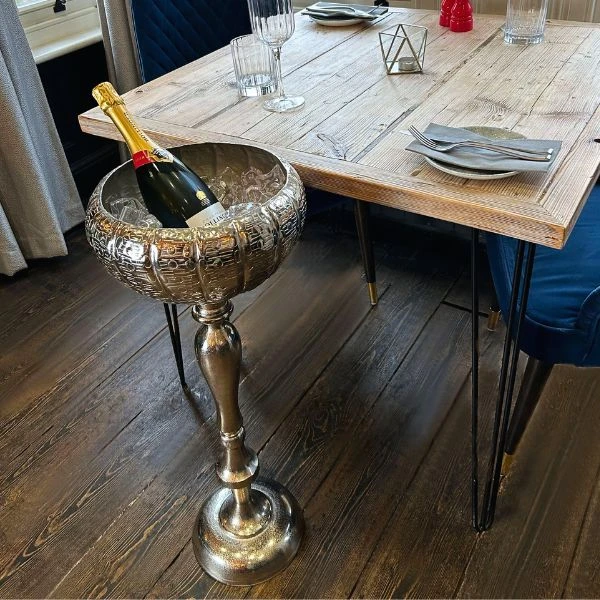 Eksklusiv champagnekjøler på fot i rustfritt stål 40850 by Drink color Svart