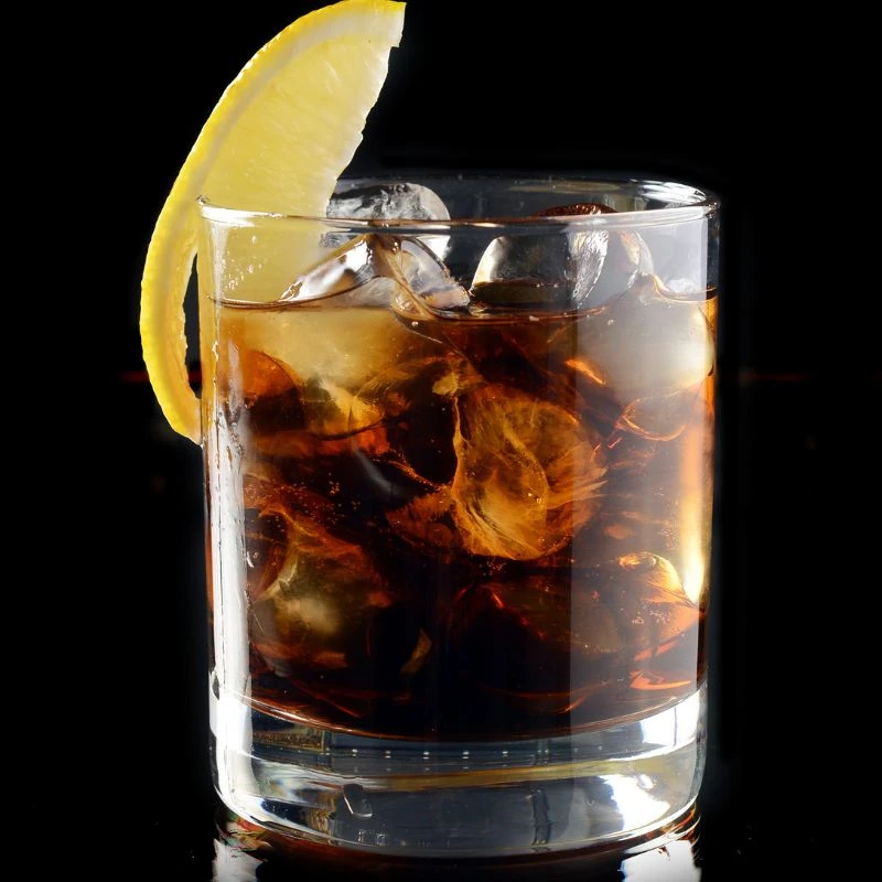 Kung Fu Drink – En festlig cocktail med Råstoff Pure Liquorice