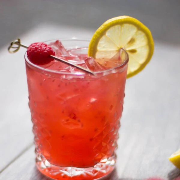 Malibu Sun Berries Cocktail