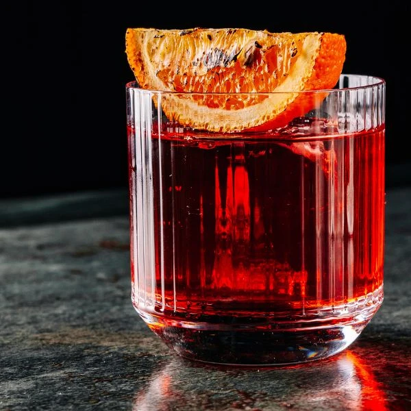 The Liquorice Granate – En unik og smakfull cocktail med Råstoff Pomegranate
