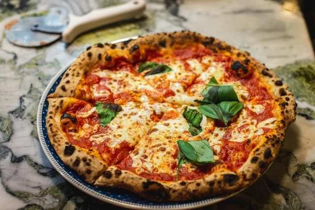 Pizzaovn til grillen er sommerens hit!