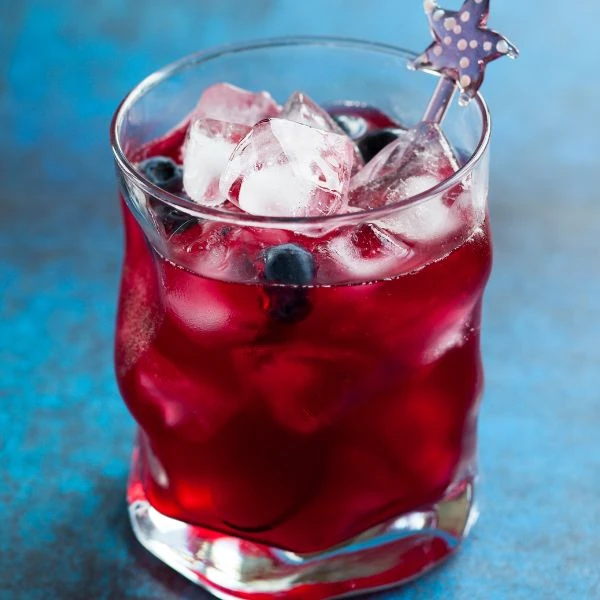 Oppskrift på Black Widow-cocktail